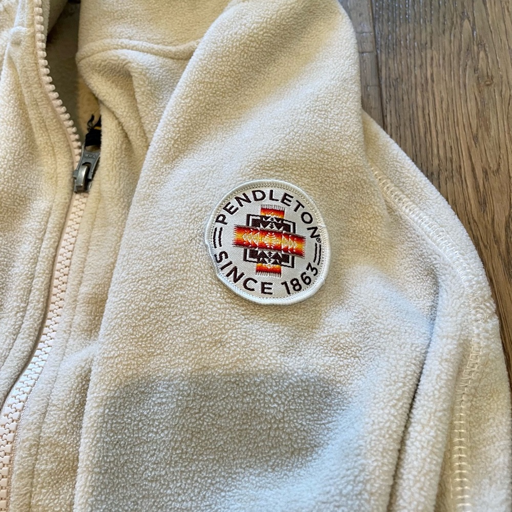 Pendleton Aztec Patch Fleece, Size Small - image 4